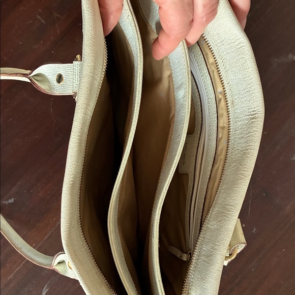 Kate Spade Metallic Cream Purse - Picture 3 of 7